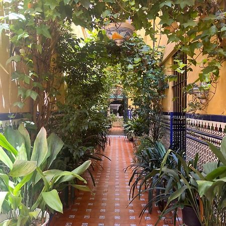 Hostal Atenas Sevilla Kültér fotó