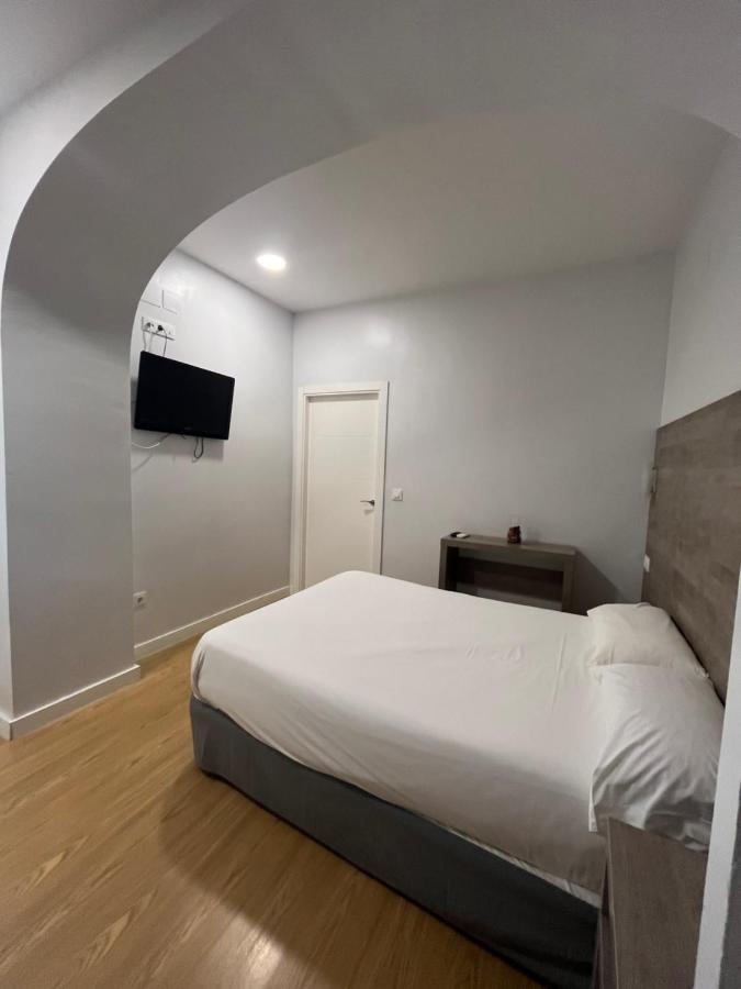 Hostal Atenas Sevilla Kültér fotó