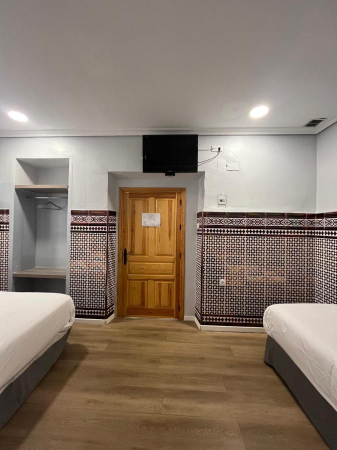 Hostal Atenas Sevilla Kültér fotó