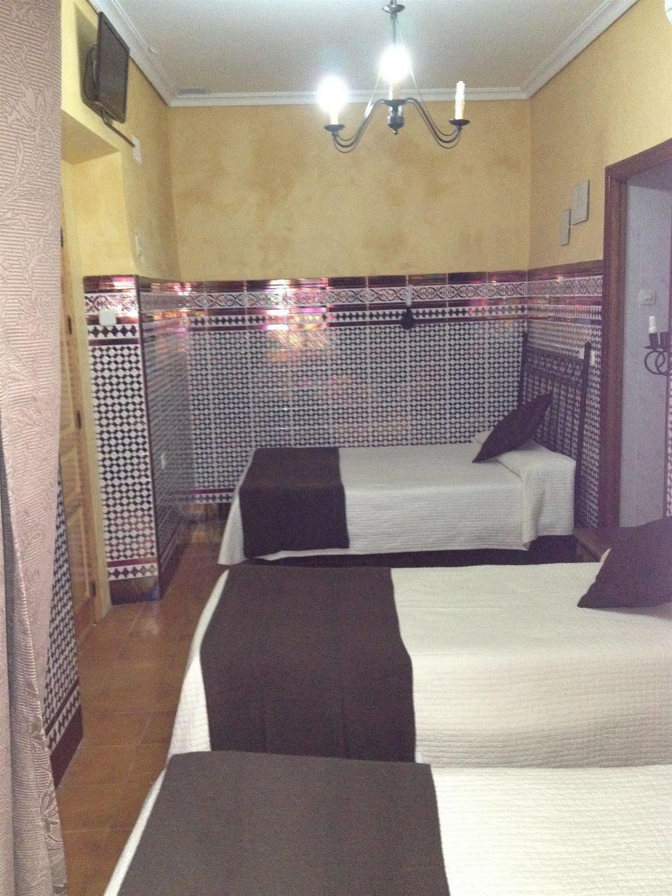 Hostal Atenas Sevilla Kültér fotó