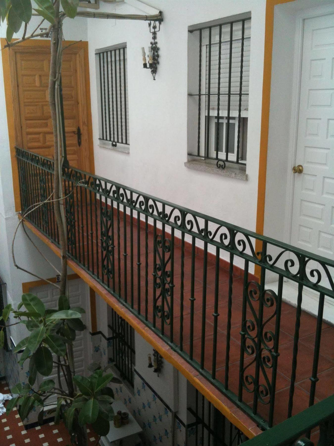 Hostal Atenas Sevilla Kültér fotó